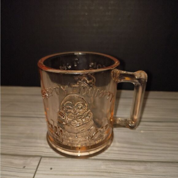 VTG Pink Glass Mug Humpty Dumpty Tom Piper's Son Coffee Cup Nursery Rhymes Tiara - Picture 6 of 8